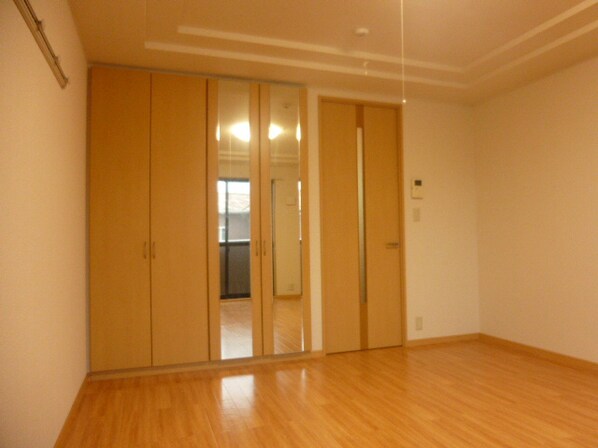 小野ロイヤルハイツの物件内観写真